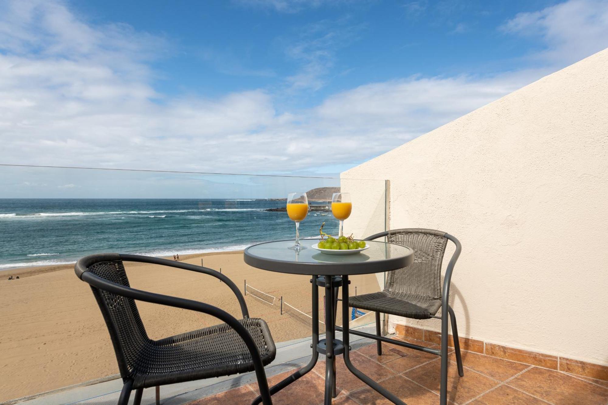 Beachfront Home Las Canteras - Sea Views Terrace لاس بالماس دي غران كاناريا المظهر الخارجي الصورة
